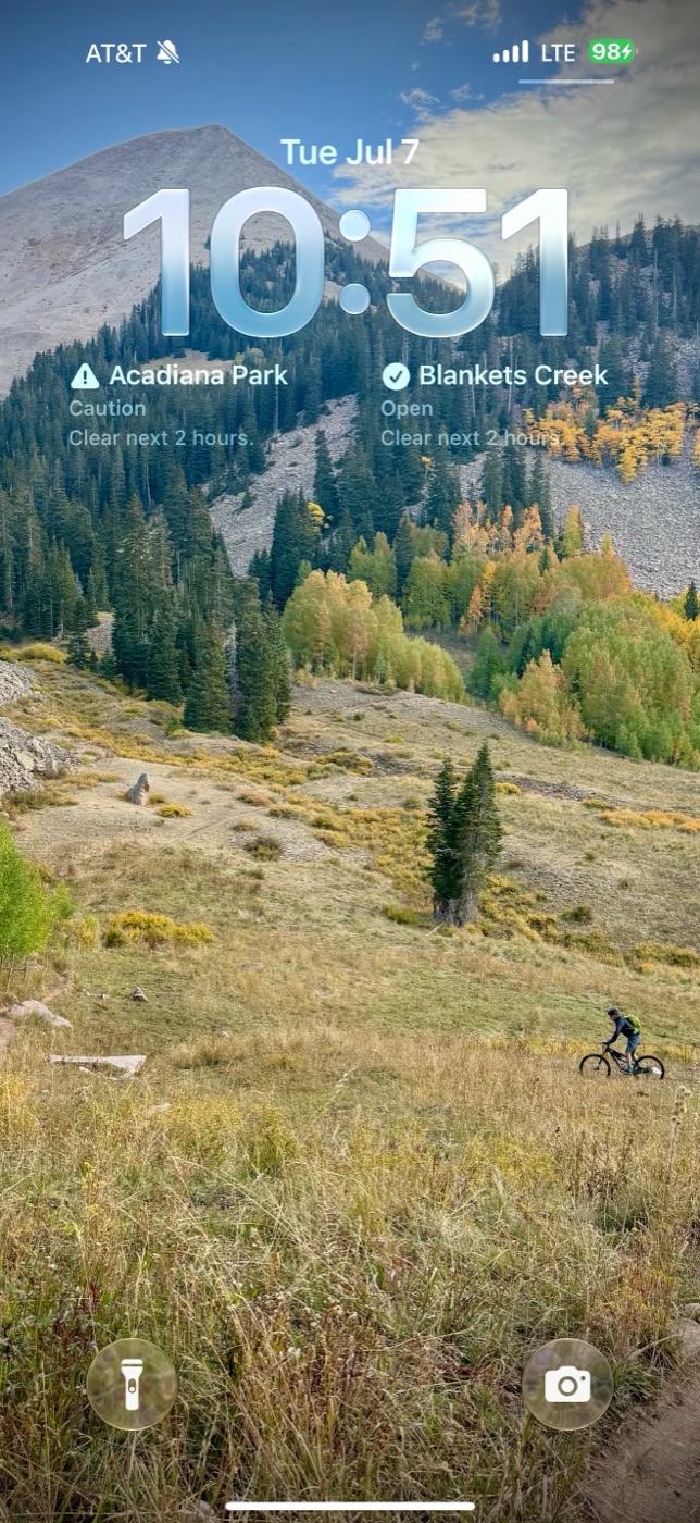 Trail Status widgets on the iOS Lock Screen